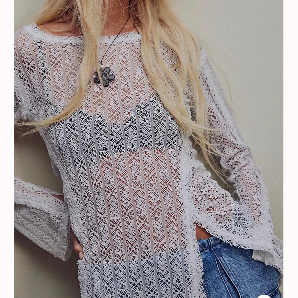 FREE PEOPLE White Lace On The Road Twisted‎ Tee Size Medium